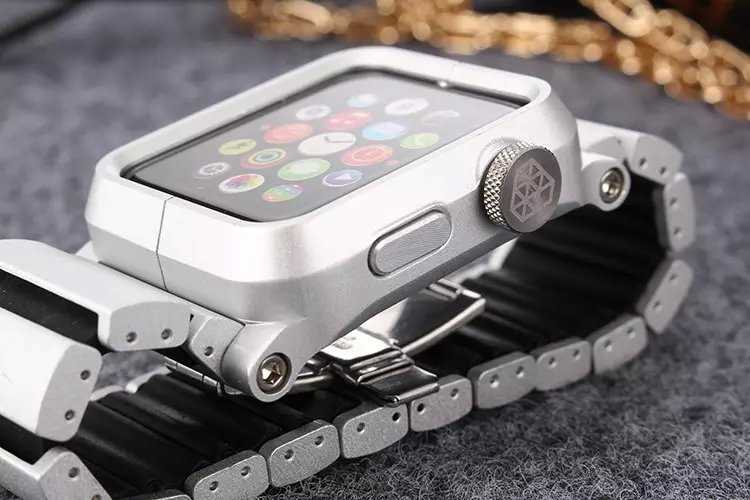 Aluminum apple watch band