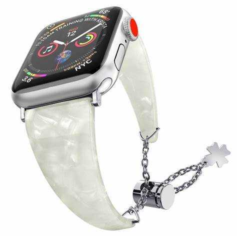 Pearl apple watch band